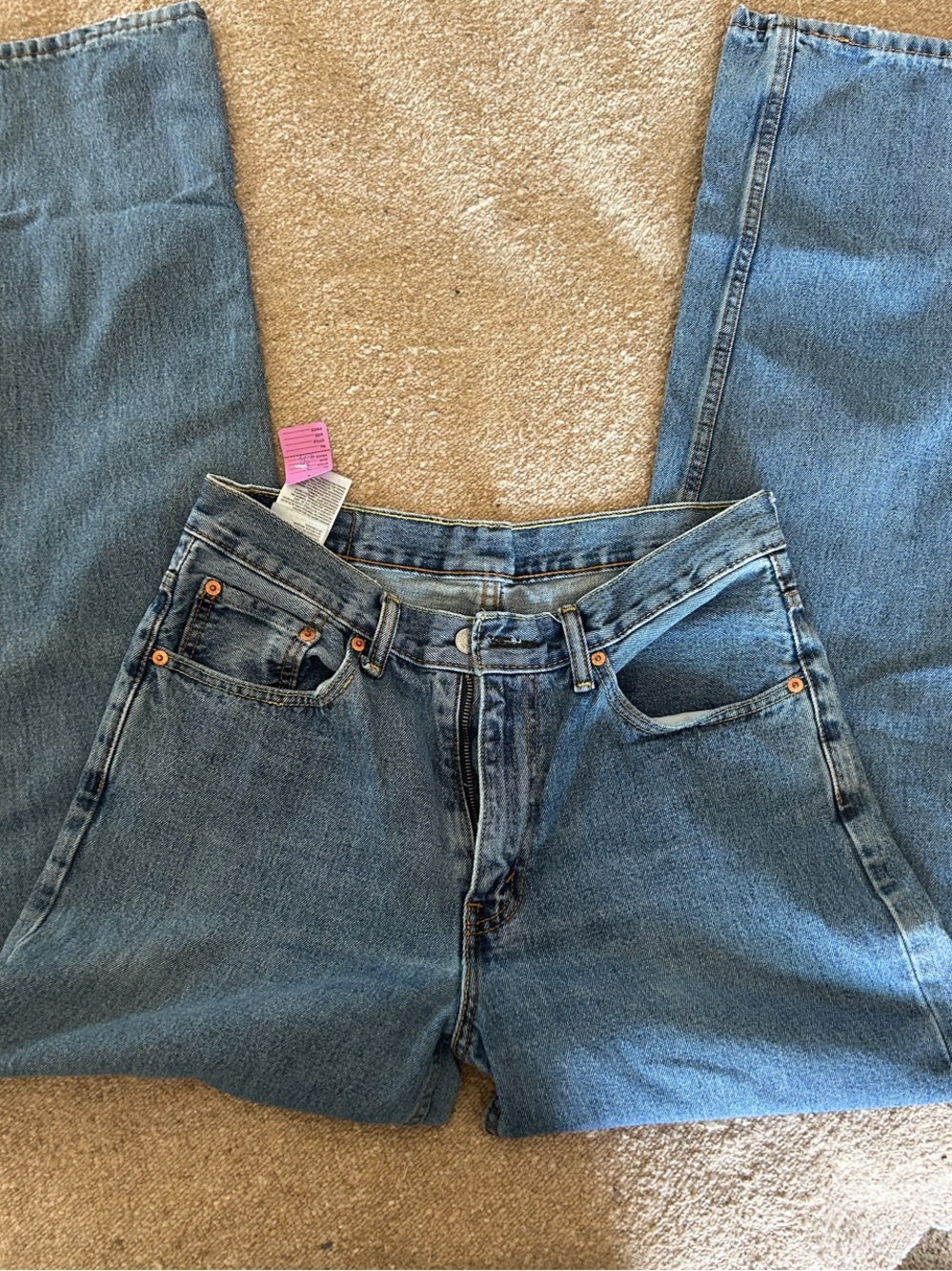 Levi's Women's Straight Leg Jeans in Medium Blue Denim